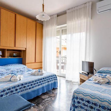 Ferienwohnung Gioiello Marino - Mare, 2 Minuti A Piedi Pietra Ligure Exterior foto